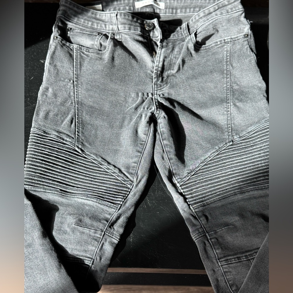 Faded Black Skinny Jeans with Ribbed Panels